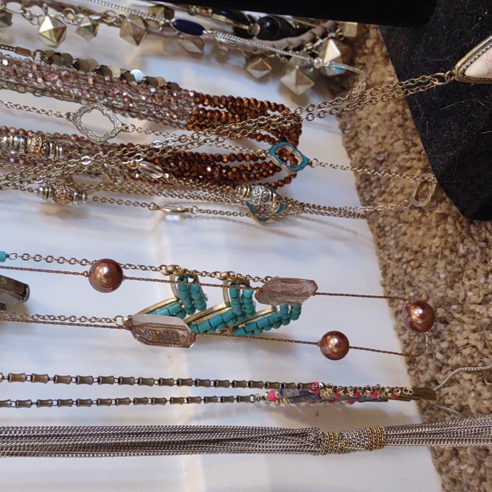 Necklace bundle - Picture 6 of 6